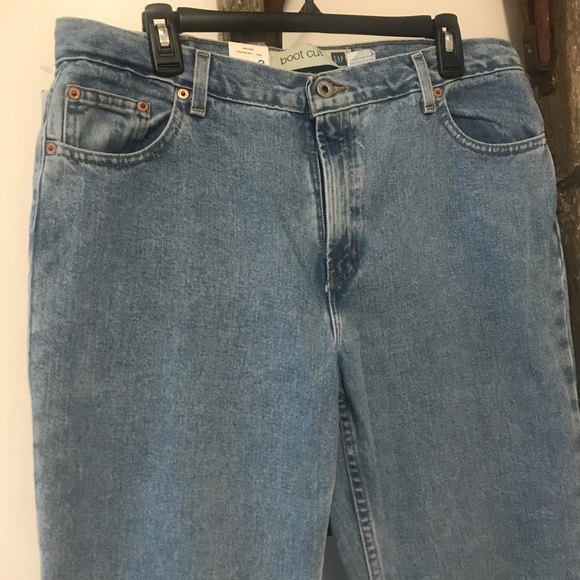 GAP Vintage Bootcut Jeans - Picture 2 of 5